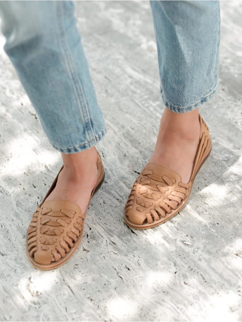Like New Nisolo Handwoven Leather Huarache Sandals in Almond 7.5
